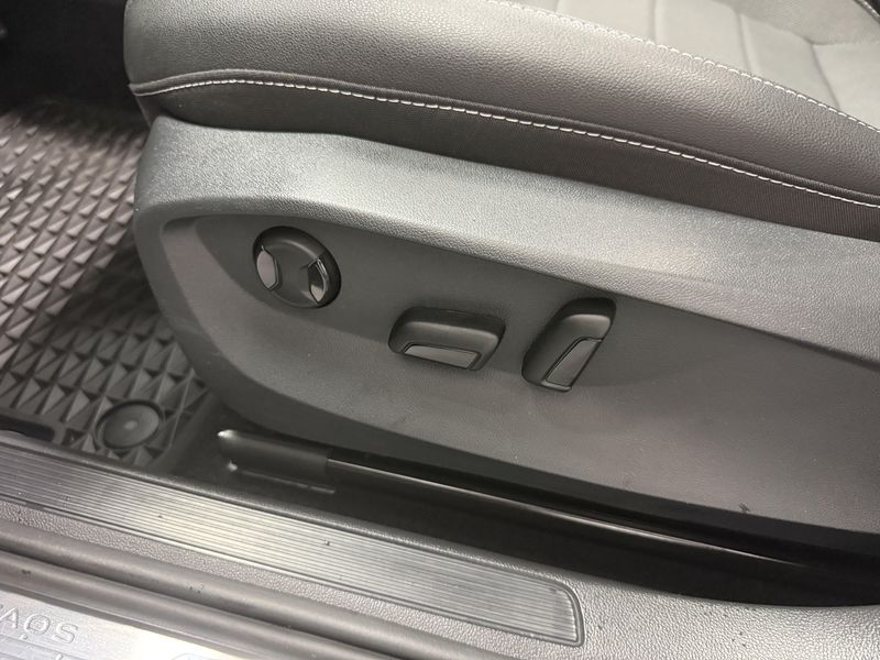Used 2023 Volkswagen Taos SE w/SunroofImage 20