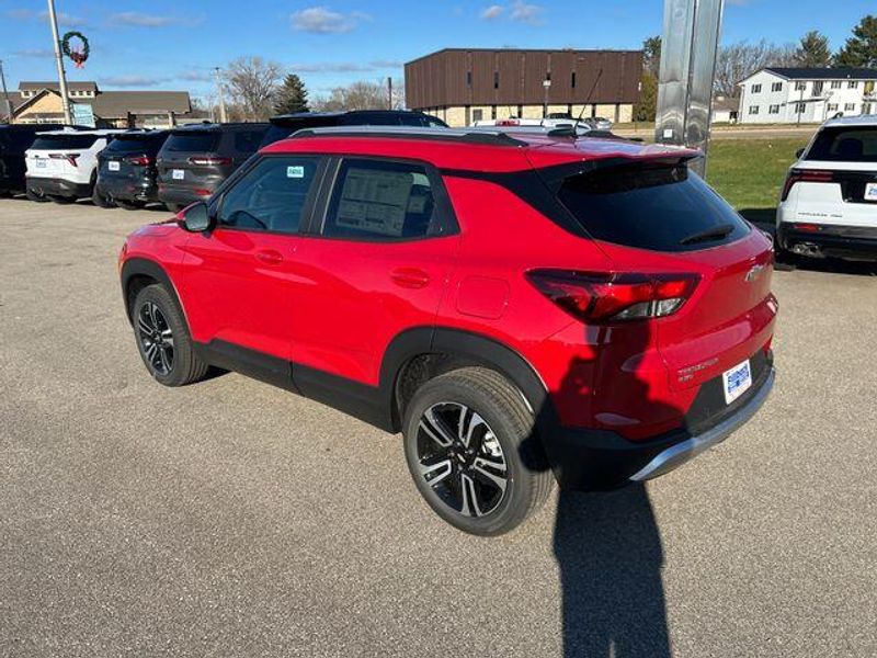 2026 Chevrolet Trailblazer LT photo 4
