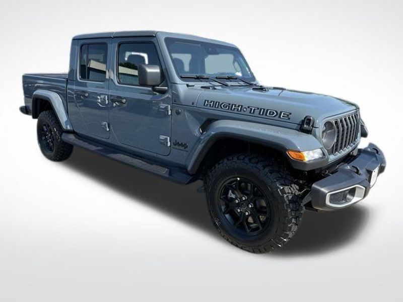 New 2025 Jeep Gladiator High Tide 4x4