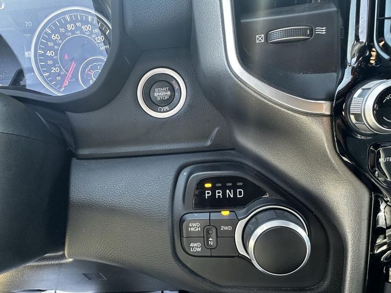 2024 Ram 2500 Big Horn photo 17