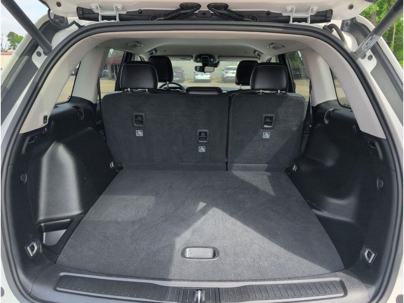 Used 2023 Jeep Grand Cherokee LimitedImage 34