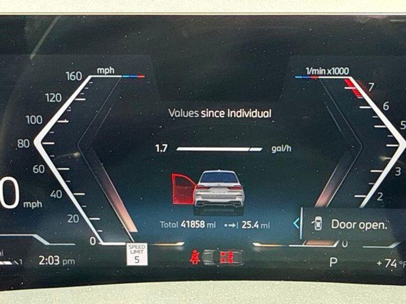 Used 2024 BMW X7 xDrive40iImage 27