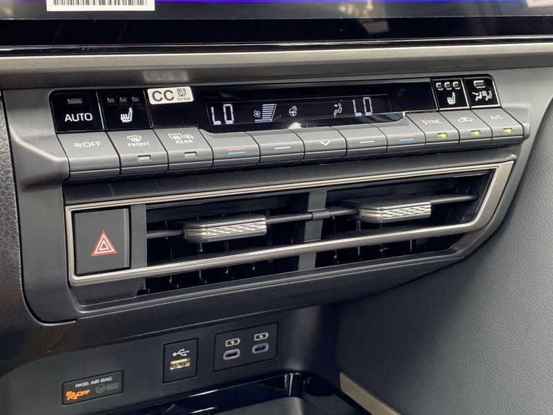 New 2025 Toyota Camry Image 16