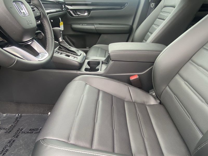 Used 2025 Honda CR-V EX-LImage 18