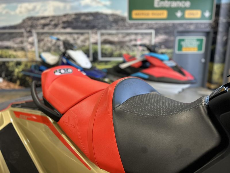 New 2025 Sea-Doo RXT-X 325 (SOUND SYSTEM) Image 14