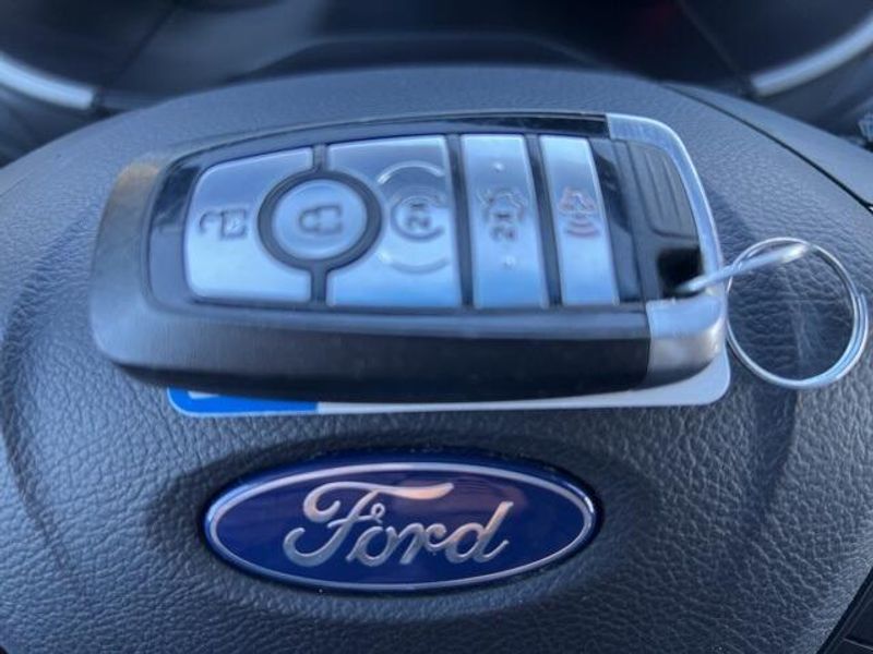 2019 Ford Edge SELImage 48