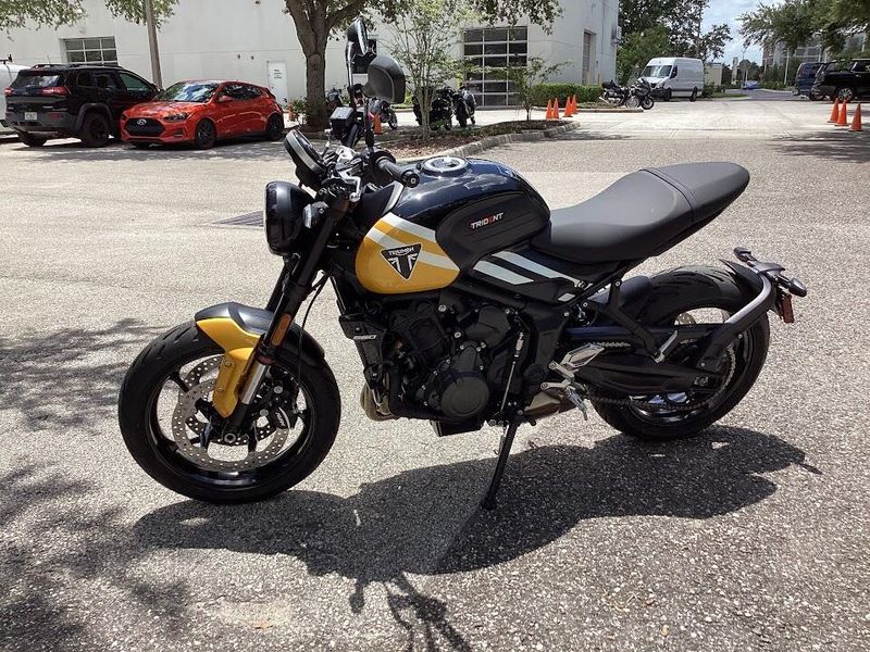 New 2025 Triumph Trident 660 