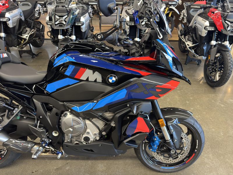 2025 BMW M 1000 XR - BLACK STORM METALLIC