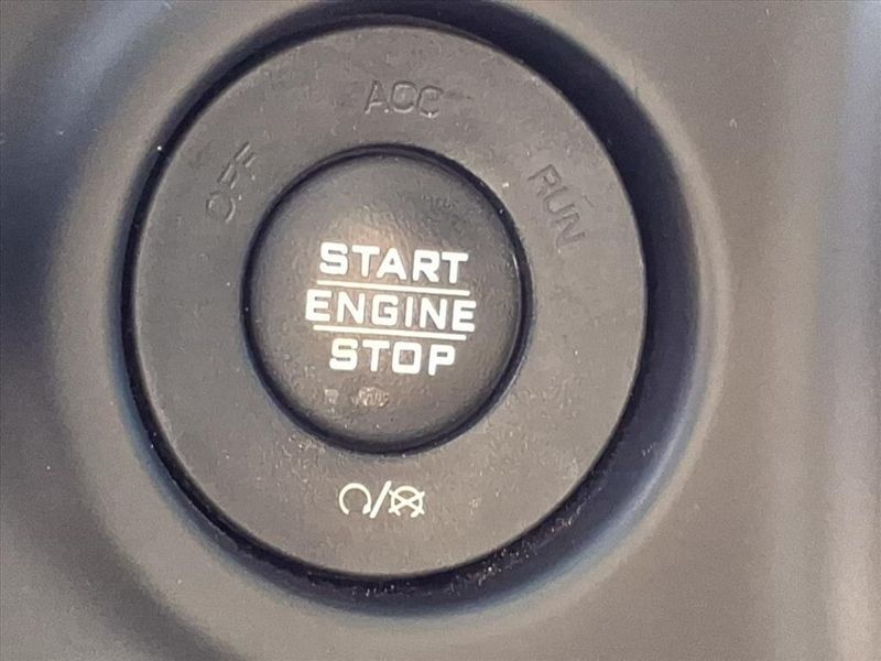 Used 2019 Jeep Wrangler Unlimited SaharaImage 22