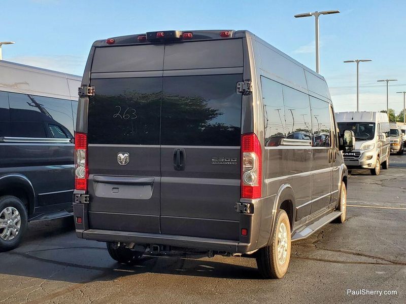 2024 RAM ProMaster 2500 Window Van High Roof 159WBImage 4