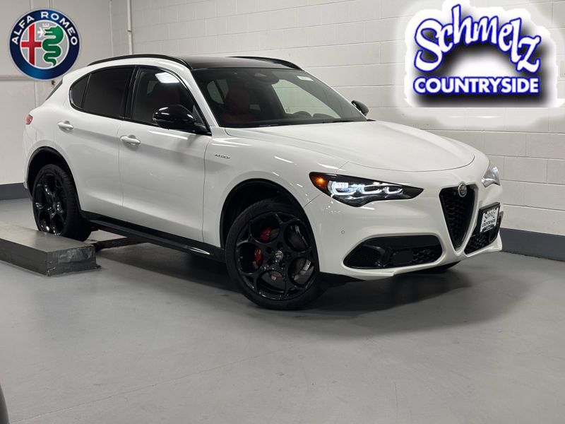 New 2025 Alfa Romeo Stelvio AwdImage 1