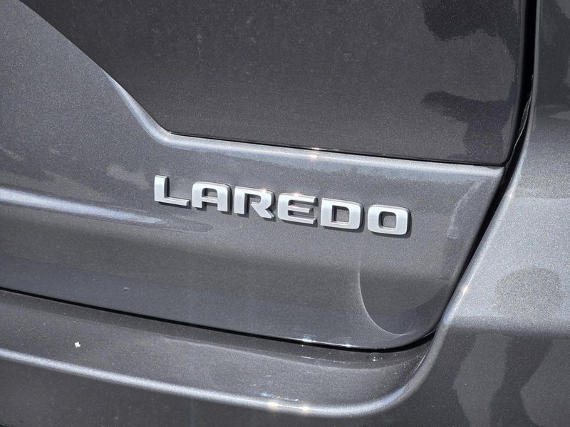 New 2026 Jeep Grand Cherokee Laredo X 4x4