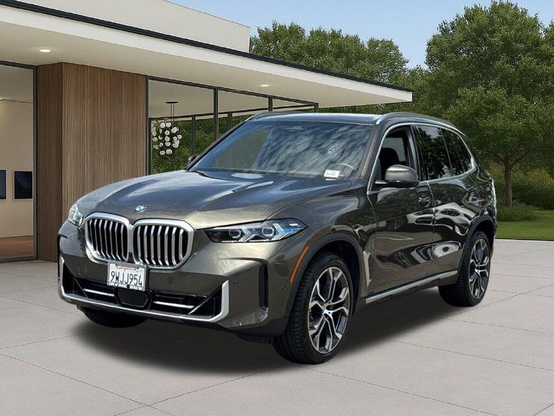 Used 2026 BMW X5 sDrive40iImage 2