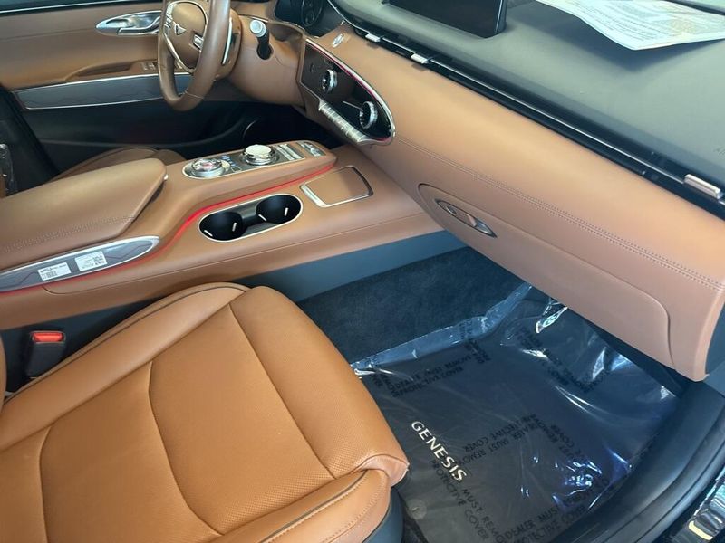 2023 Genesis GV70 2.5T