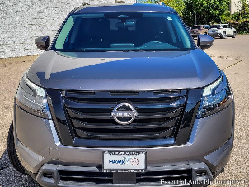2024 Nissan Pathfinder SV photo 4