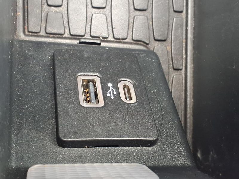 Used 2021 Lincoln Aviator ReserveImage 25