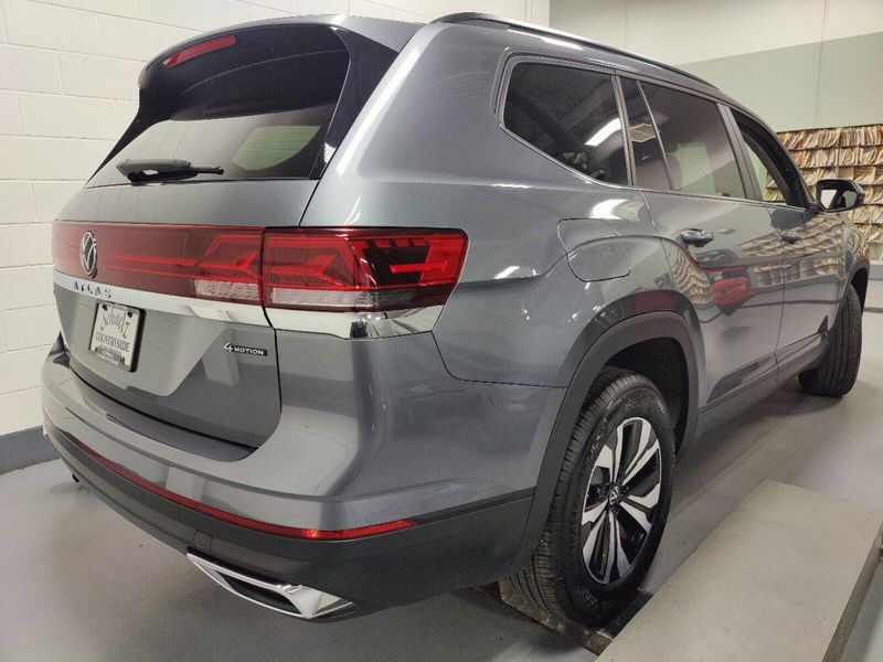 2024 Volkswagen Atlas SE 4-Motion AWDImage 12