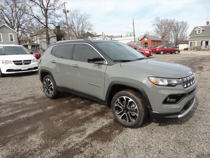 2022 Jeep Compass Image 1