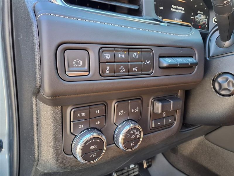 Used 2023 GMC Yukon Denali UltimateImage 26