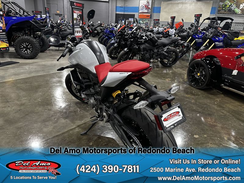 2024 Ducati MONSTER PLUS  in a ICE WHITE exterior color. Del Amo Motorsports of Redondo Beach (424) 304-1660 delamomotorsports.com 