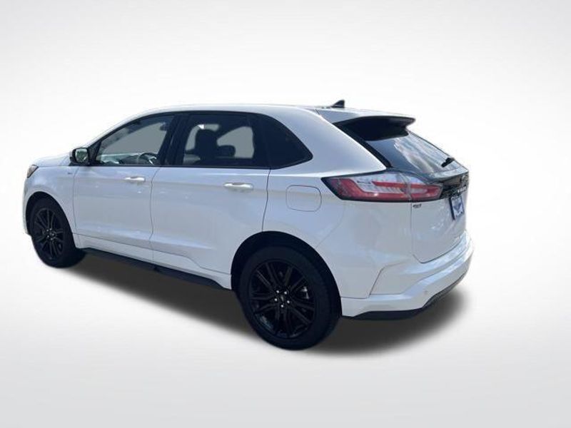 2022 Ford Edge ST Line