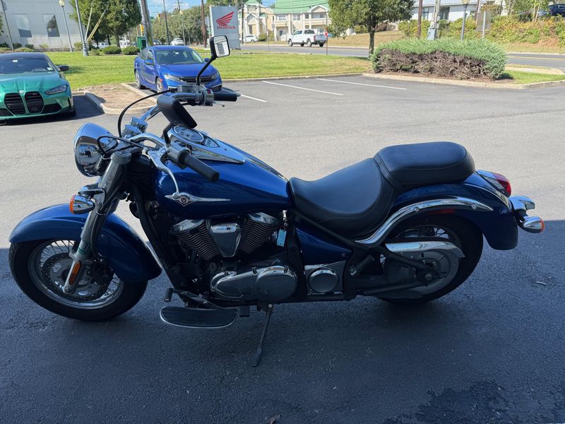 2010 Kawasaki Vulcan 900 ClassicImage 2