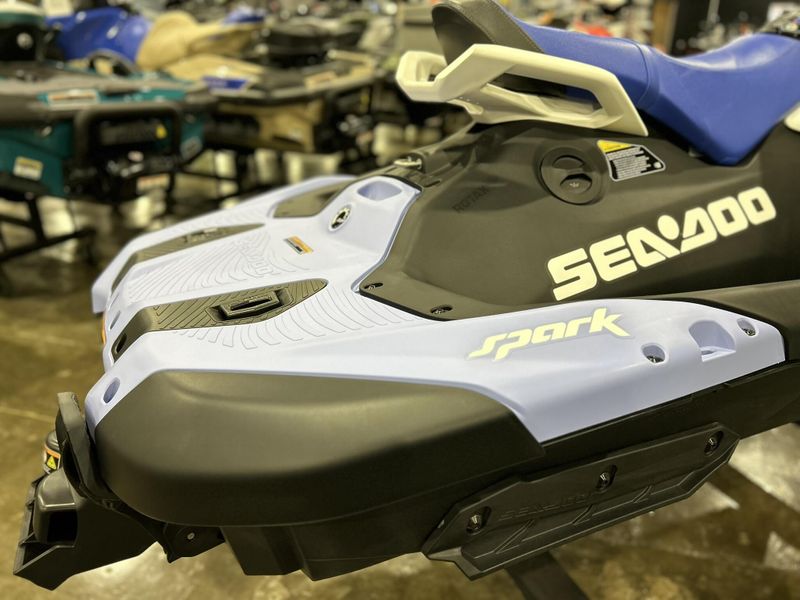 New 2025 Sea-Doo SPARK FOR 2 90 CONVENIENCE PACKAGE (SOUND SYSTEM) Image 7