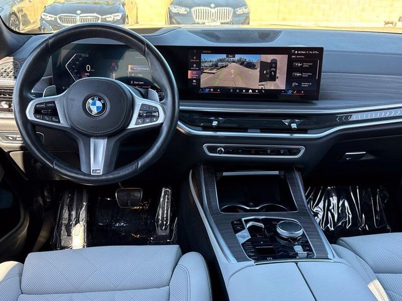 Used 2024 BMW X7 xDrive40iImage 31