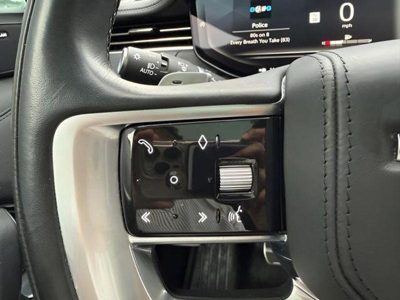 Used 2023 Land Rover Range Rover SE