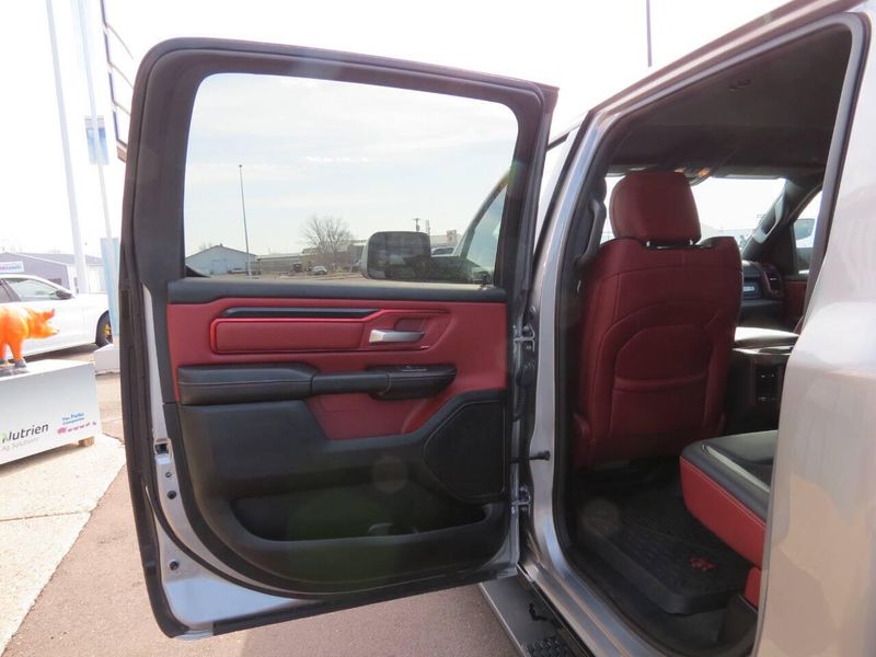 2020 RAM 1500 Rebel 4x4 4dr Crew Cab 5.6 ft. SB PickupImage 9