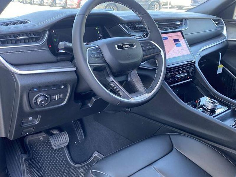 New 2024 Jeep Grand Cherokee 4xeImage 15