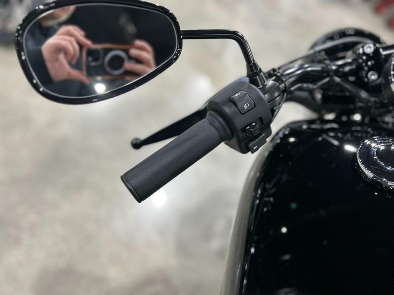 New 2025 Yamaha BOLT R-SPEC Image 10