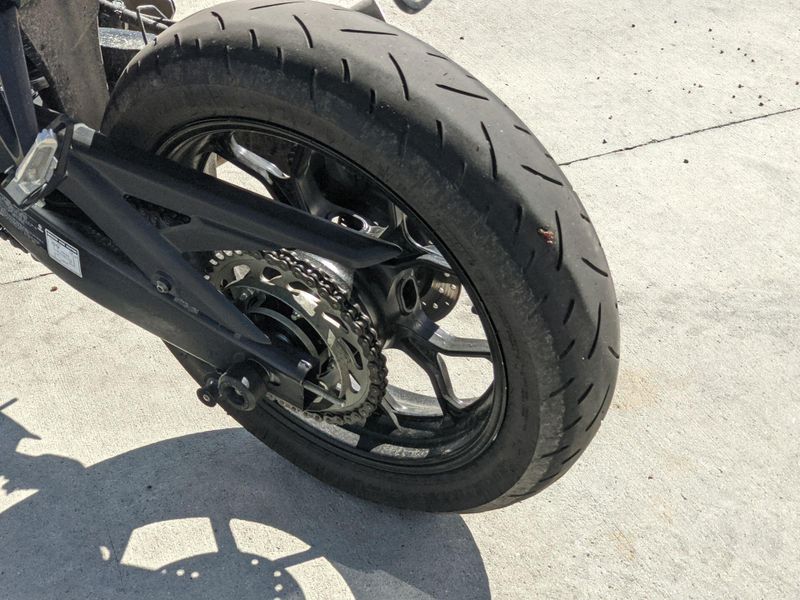 Used 2025 Yamaha YZF-R3 ABS CA Image 21