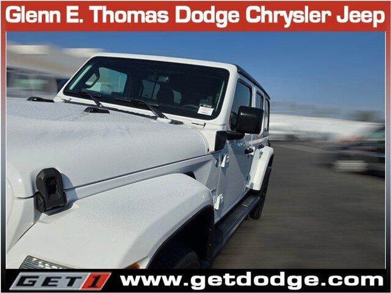 2023 Jeep Wrangler 4xe Sahara photo 4
