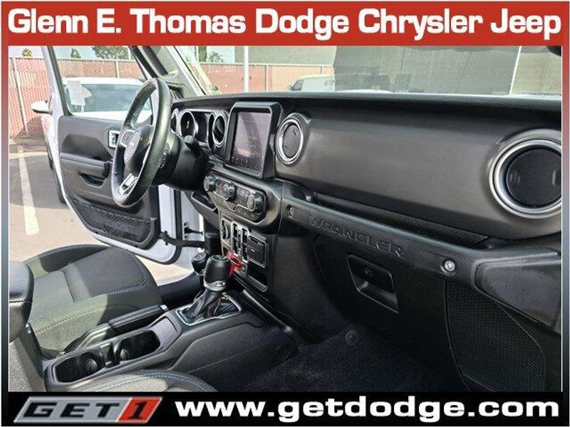 2021 Jeep Wrangler Unlimited Rubicon 4xe photo 23