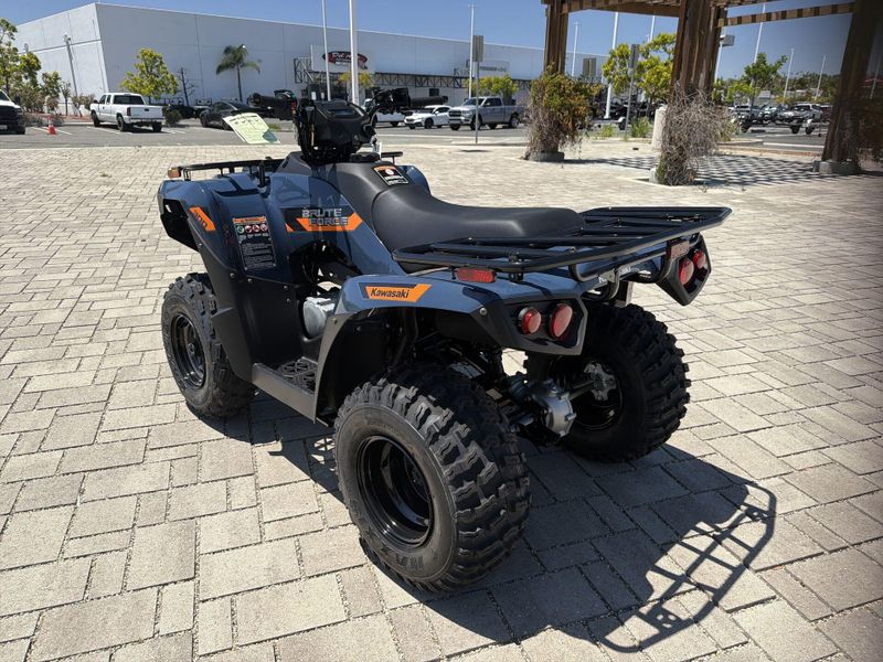 New 2026 Kawasaki BRUTE FORCE 300 Image 15