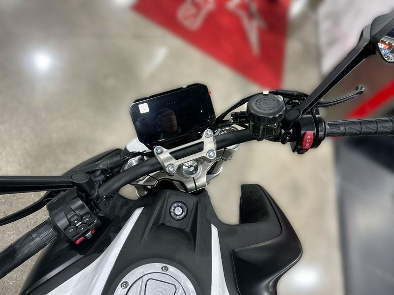 2025 CFMOTO 450NK Image 19