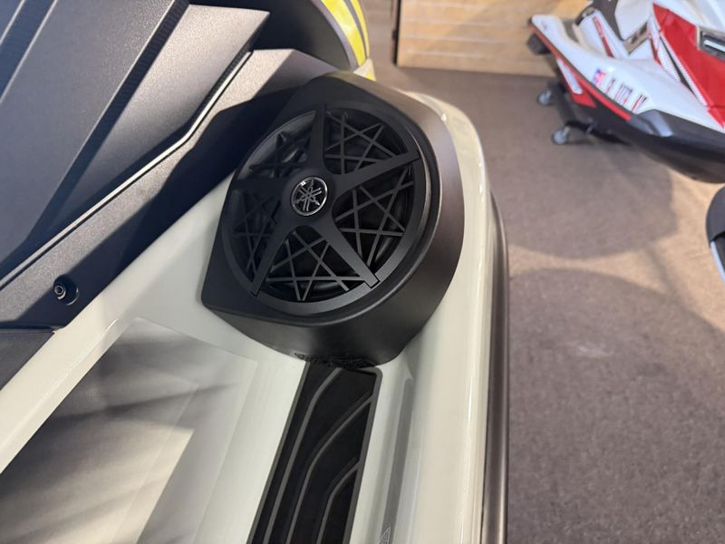 New 2025 Yamaha GP HO W/AUDIO Image 7