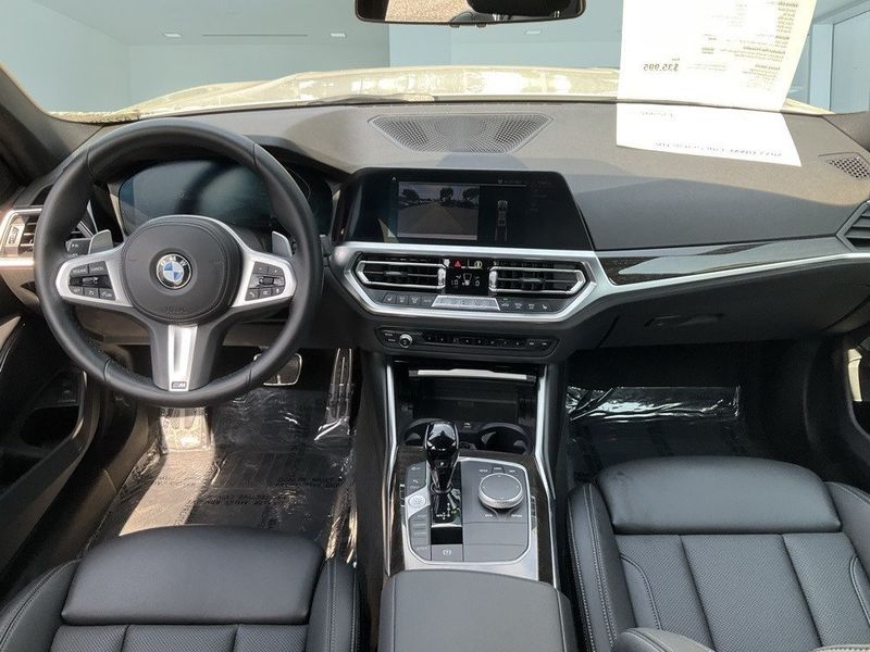 2022 BMW 3 Series 330iImage 28