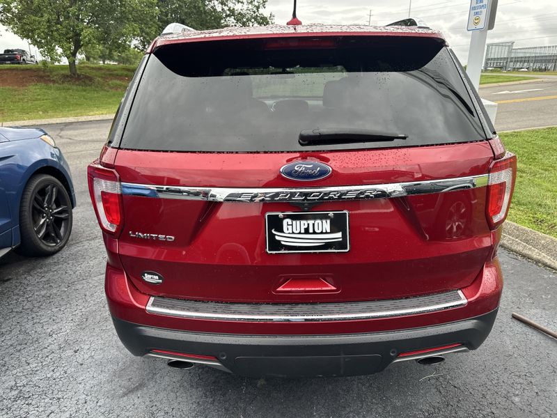 Used 2019 Ford Explorer LimitedImage 7