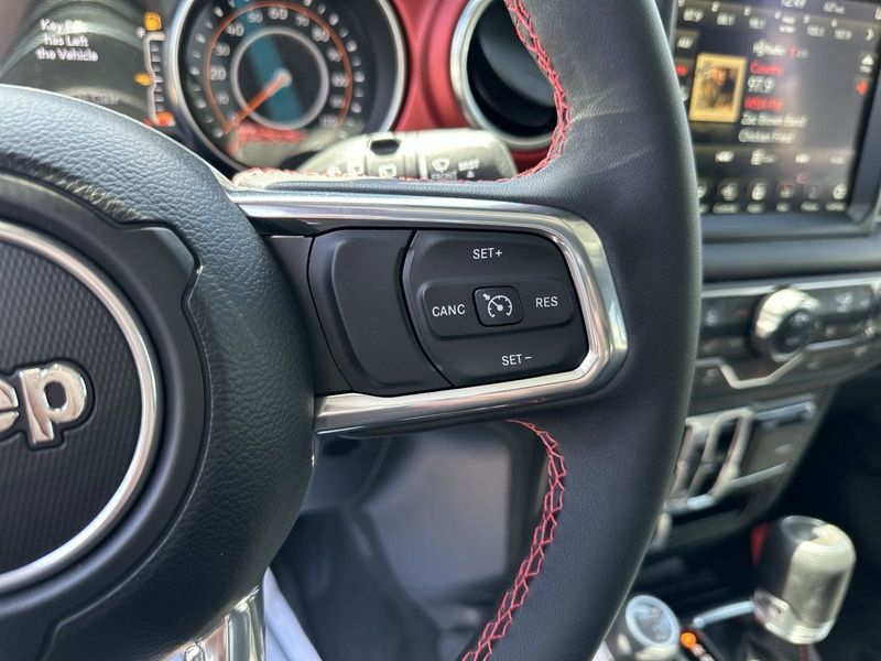 2023 Jeep Wrangler 4-door Rubicon 4x4Image 16