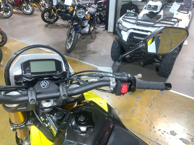 New 2025 Suzuki DR-Z4S Image 14