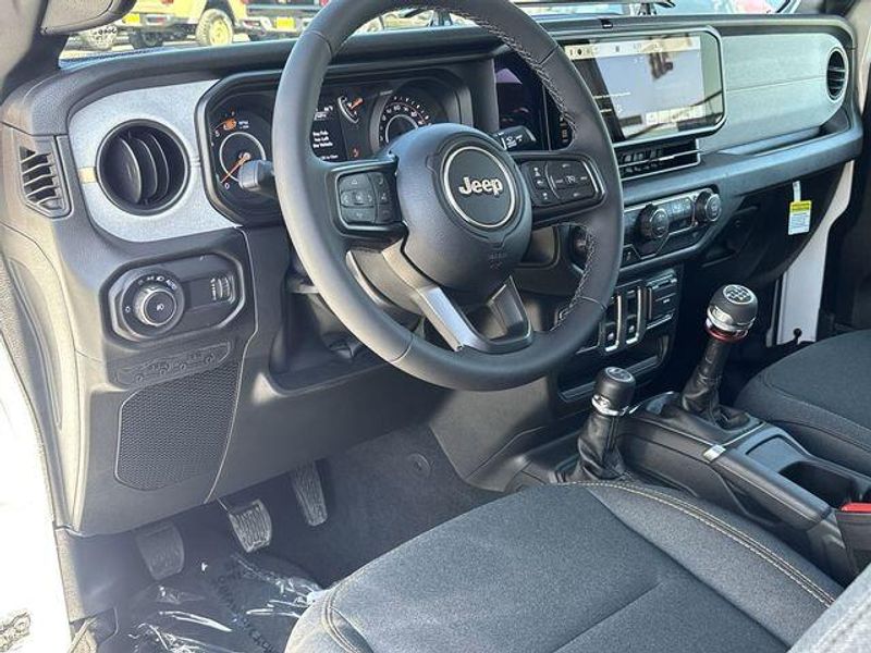 New 2026 Jeep Wrangler 2-door Sport SImage 15