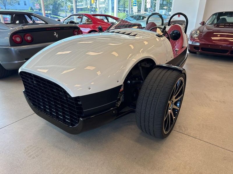 2023 Vanderhall Venice GTS