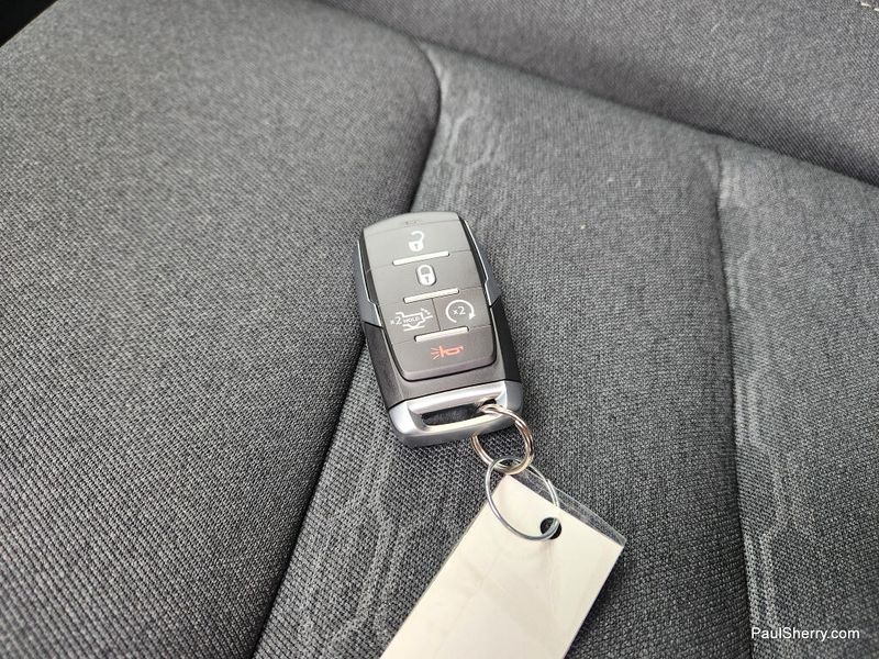 New 2026 RAM 1500 Big Horn Crew Cab 4x4 5'7' Box