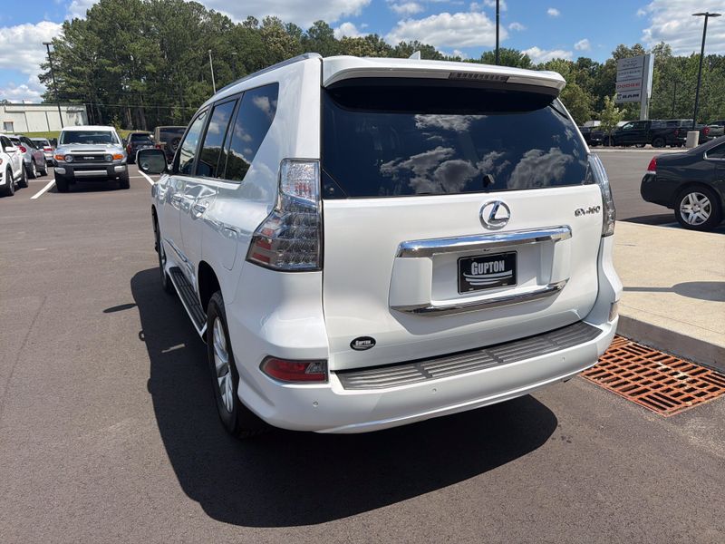 Used 2018 Lexus GX 460 PremiumImage 16
