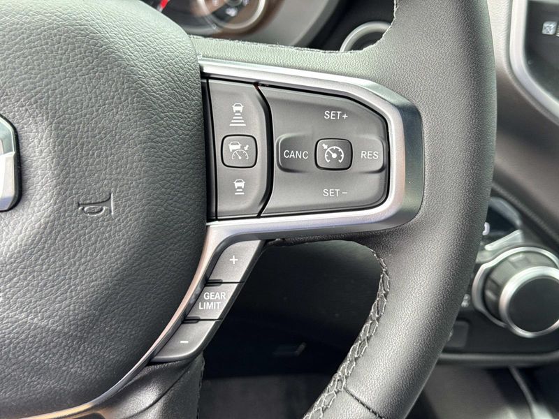 New 2026 RAM 1500 Big Horn Crew Cab 4x4 5'7' Box