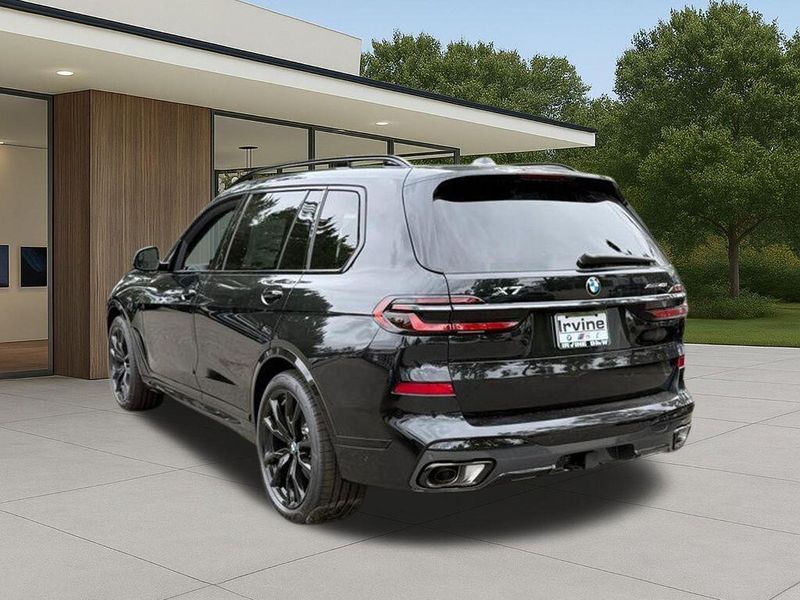 New 2026 BMW X7 xDrive40iImage 12