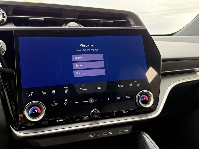 New 2026 Lexus RZ 350eImage 23