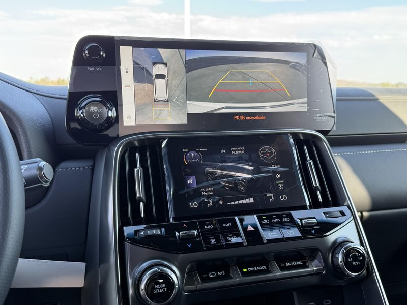 New 2026 Lexus LX 700h F SPORT HandlingImage 27